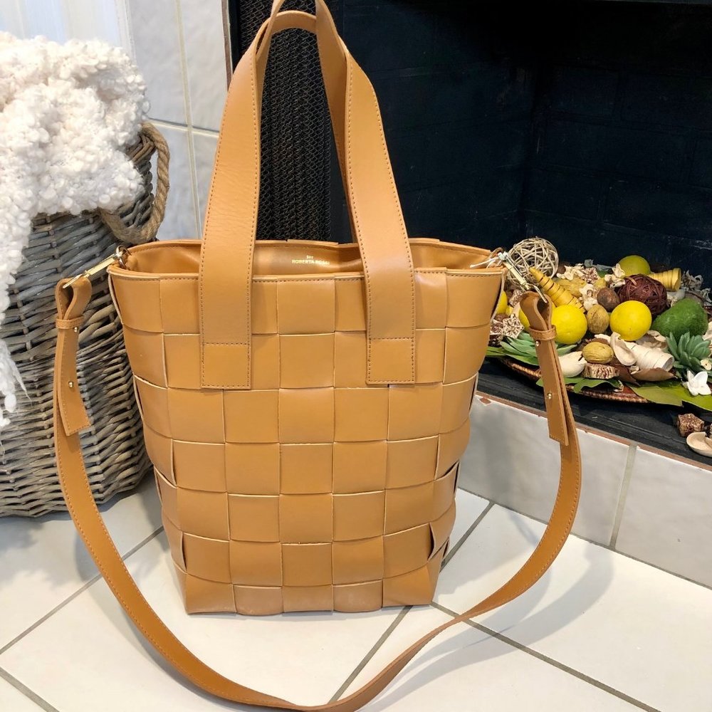 Roberta Rossi Genuine Leather Hand Sewn Shopper Bottega Veneta style